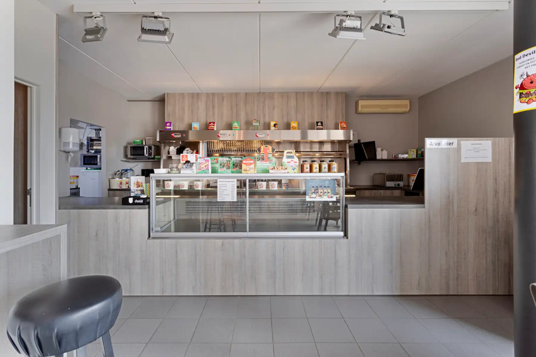 Handelspand met appartement  te koop in Heist-op-den-Berg! foto 7