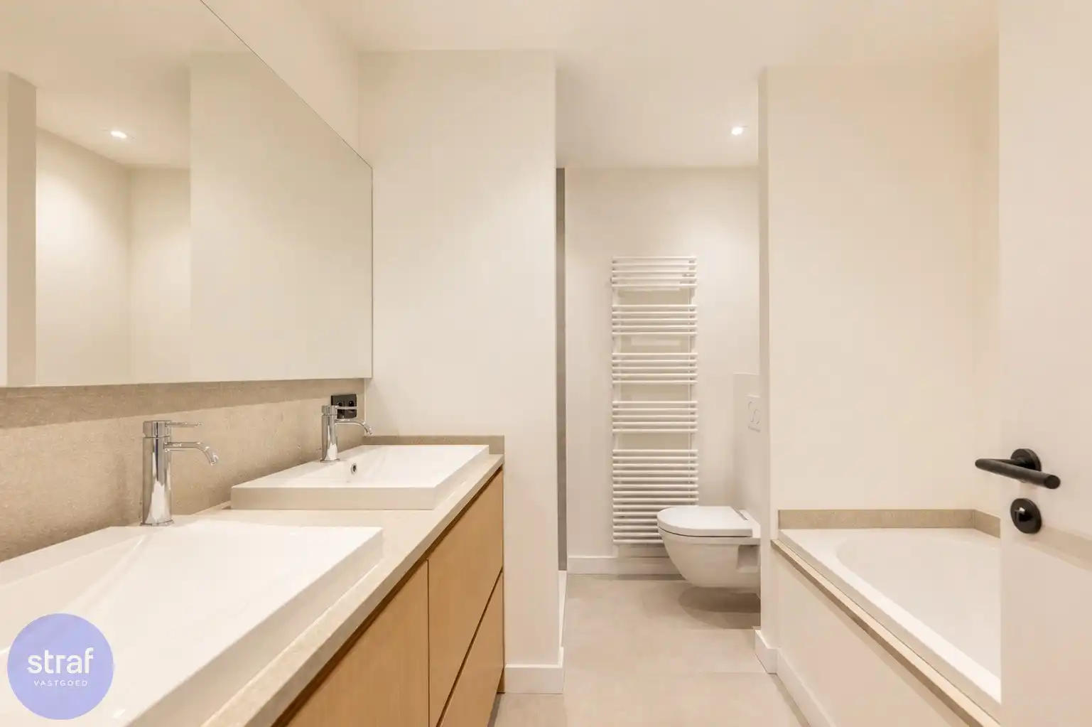 Groot 3 slpk appartement met 2 terrassen foto 14