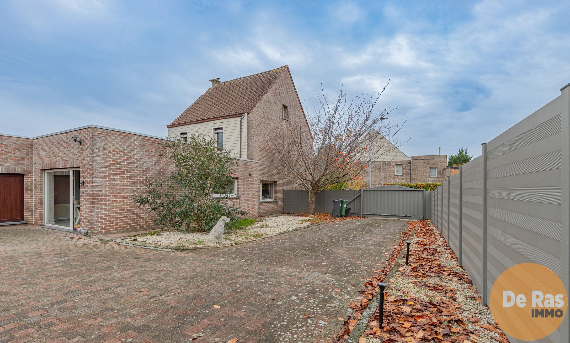 NIEUWERKERKEN - Gerenoveerde HOB met tuin op toplocatie foto 19