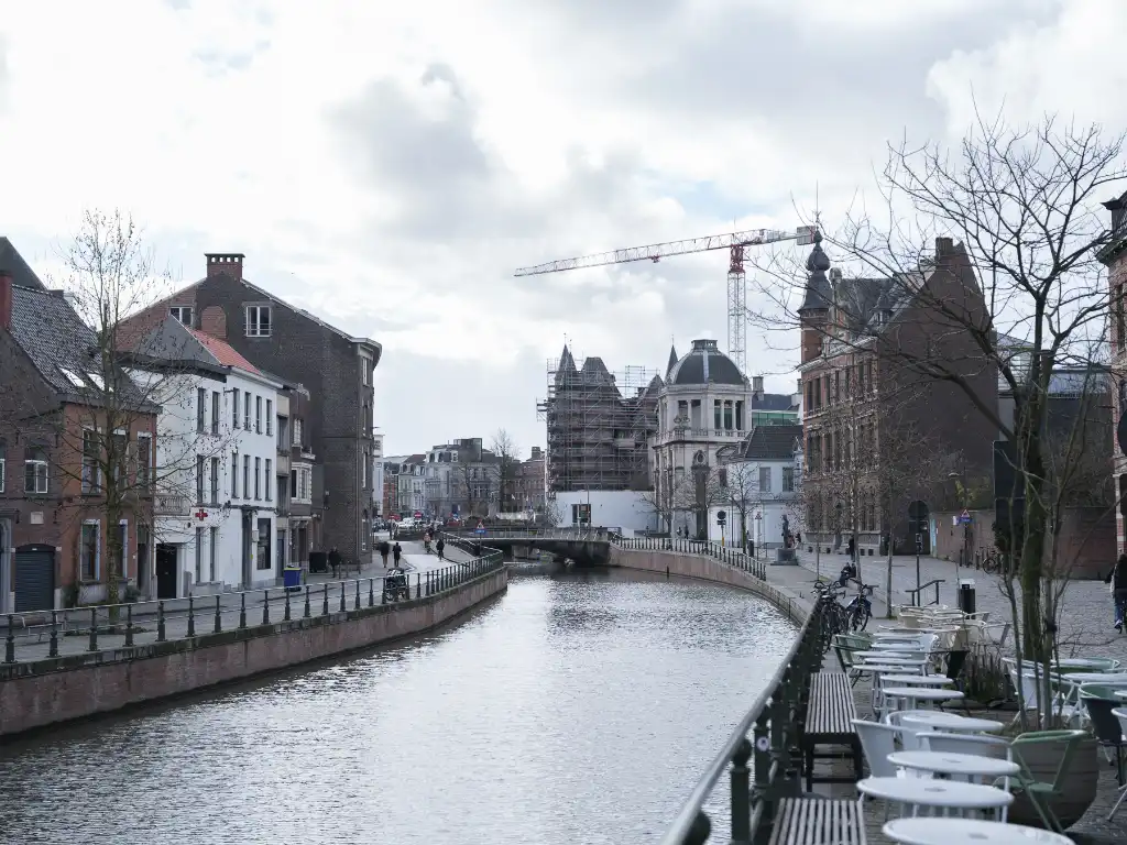 Centrum Gent – Gerenoveerd 1-slaapkamerappartement met terras foto 3