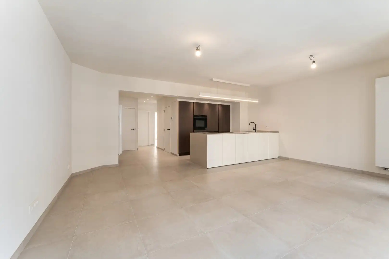 SCHITTEREND VERNIEUWD 2 SLPK APP MET ZIJDELINGS ZICHT OP ZEE foto 6