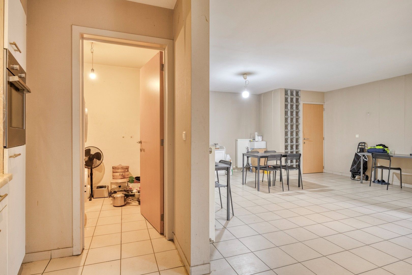 Oude markt 8 bus 11, 3600 Genk foto 8