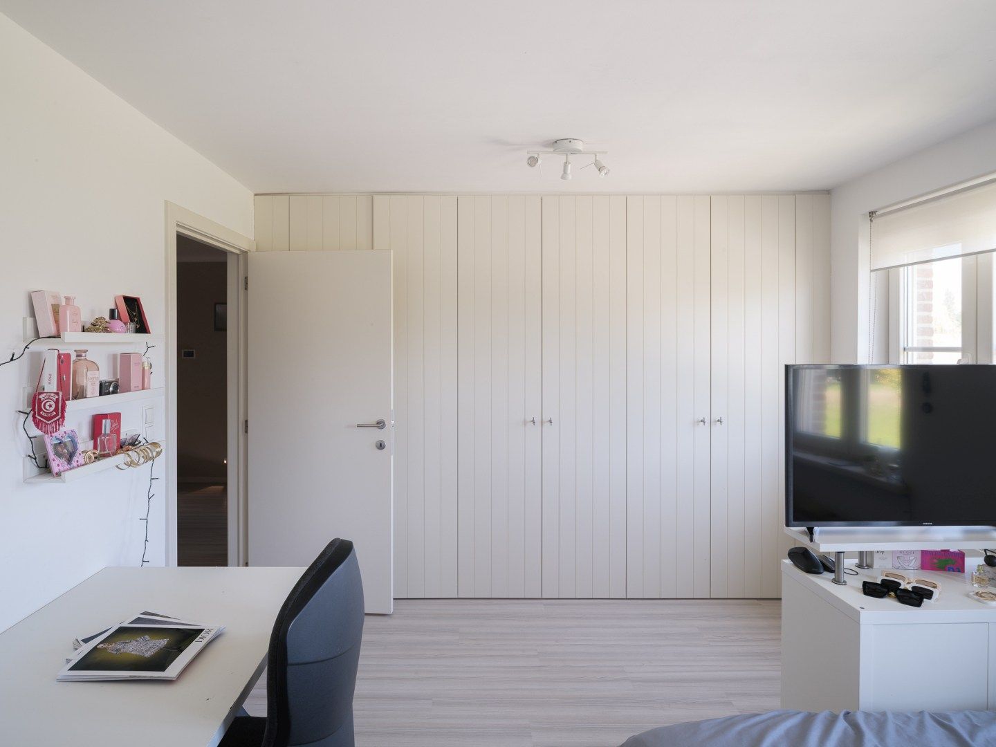 Exclusief wonen in rust en comfort – instapklare villa met zwembad in doodlopende straat foto 22
