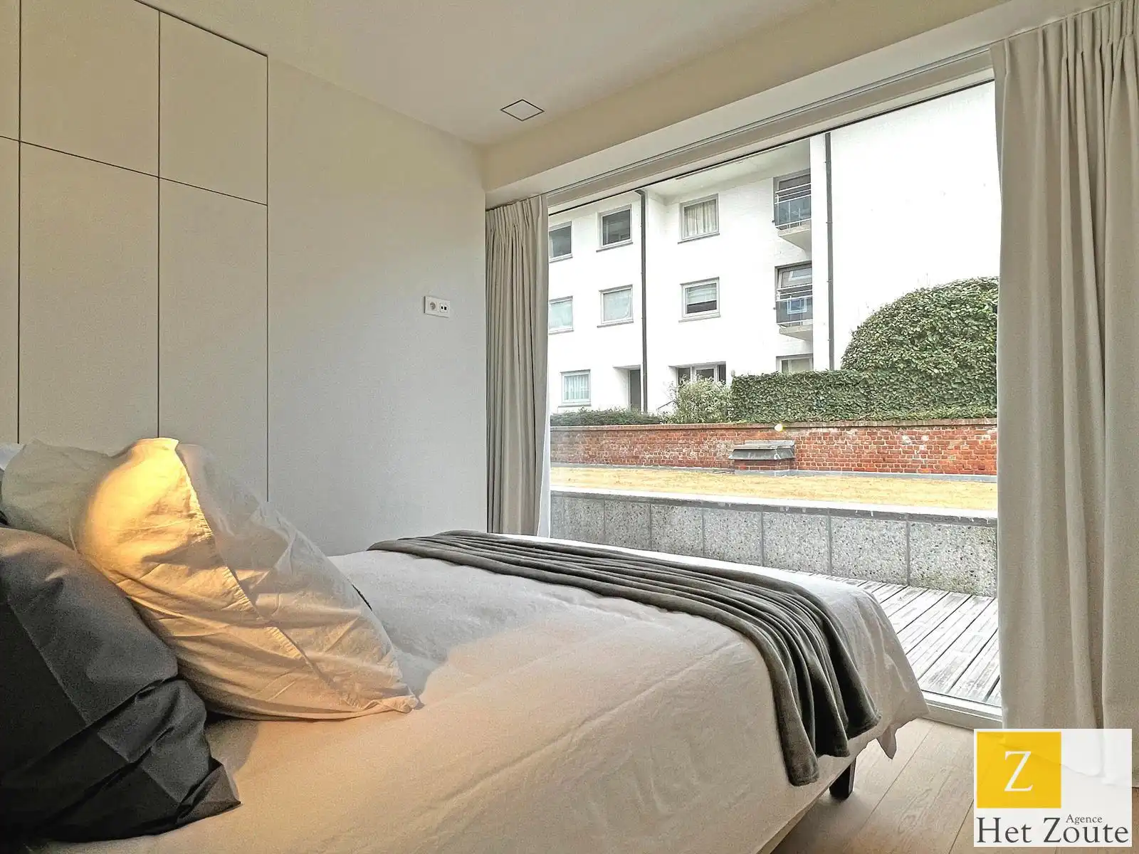 Prachtig gerenoveerd appartement gelegen op de Zeedijk foto 8