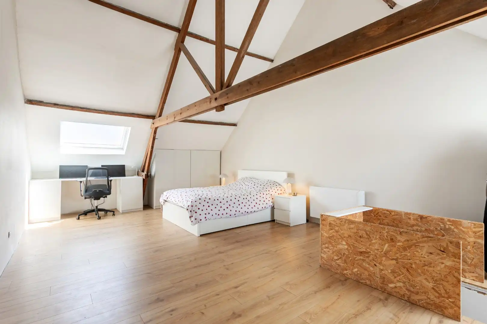 Gerenoveerde woning (EPC B) met 3 slaapkamers, 2 badkamers, tuin en garagebox te koop foto 20