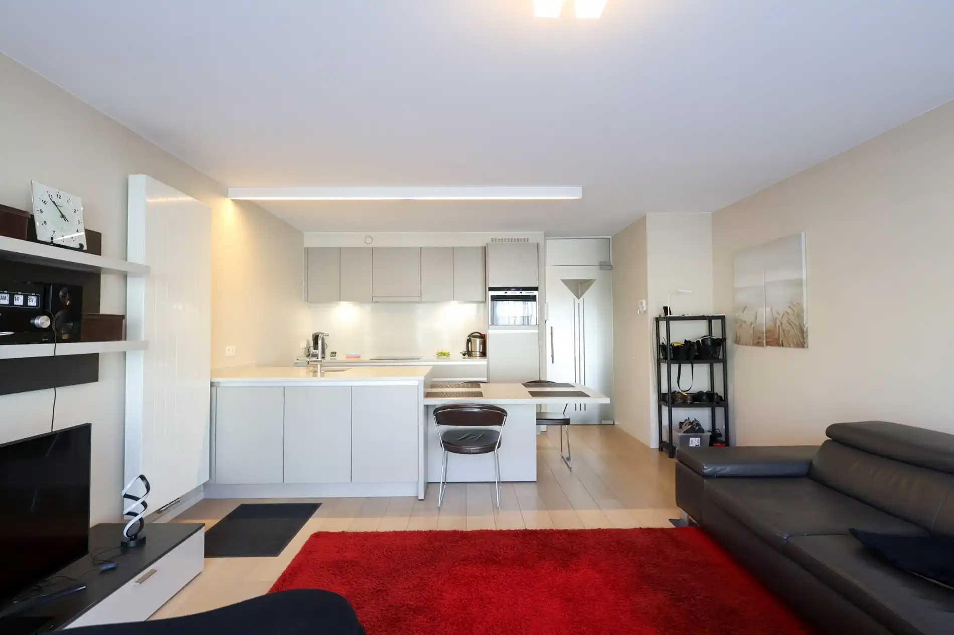 Modern appartement met eigen parkeerplaats nabij het strand Oostduinkerke foto {{pictureIndex}}