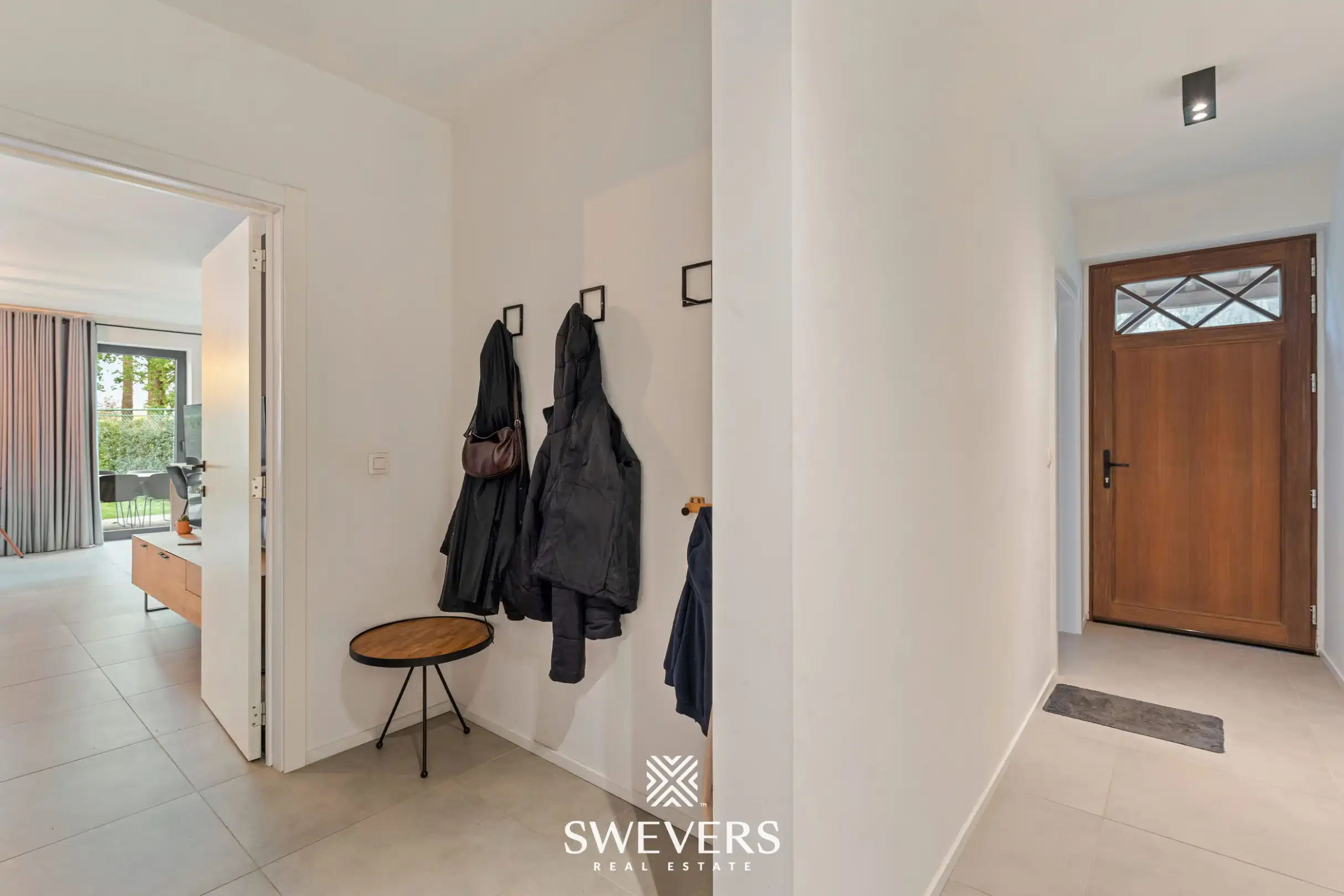 Instapklaar gelijkvloers 2 slpk-appartement met terras en tuin in Heusden. foto 3