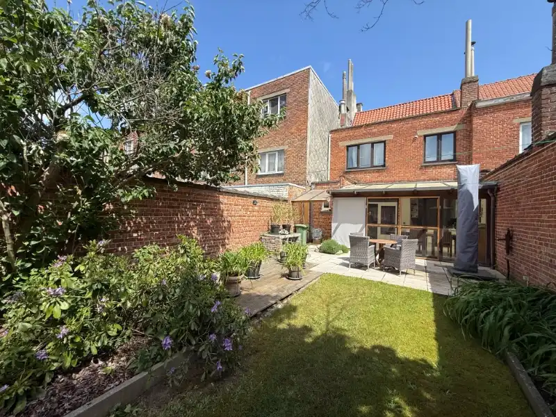 Ruime woning met prachtige tuin nabij Park Rozebroeken foto 2