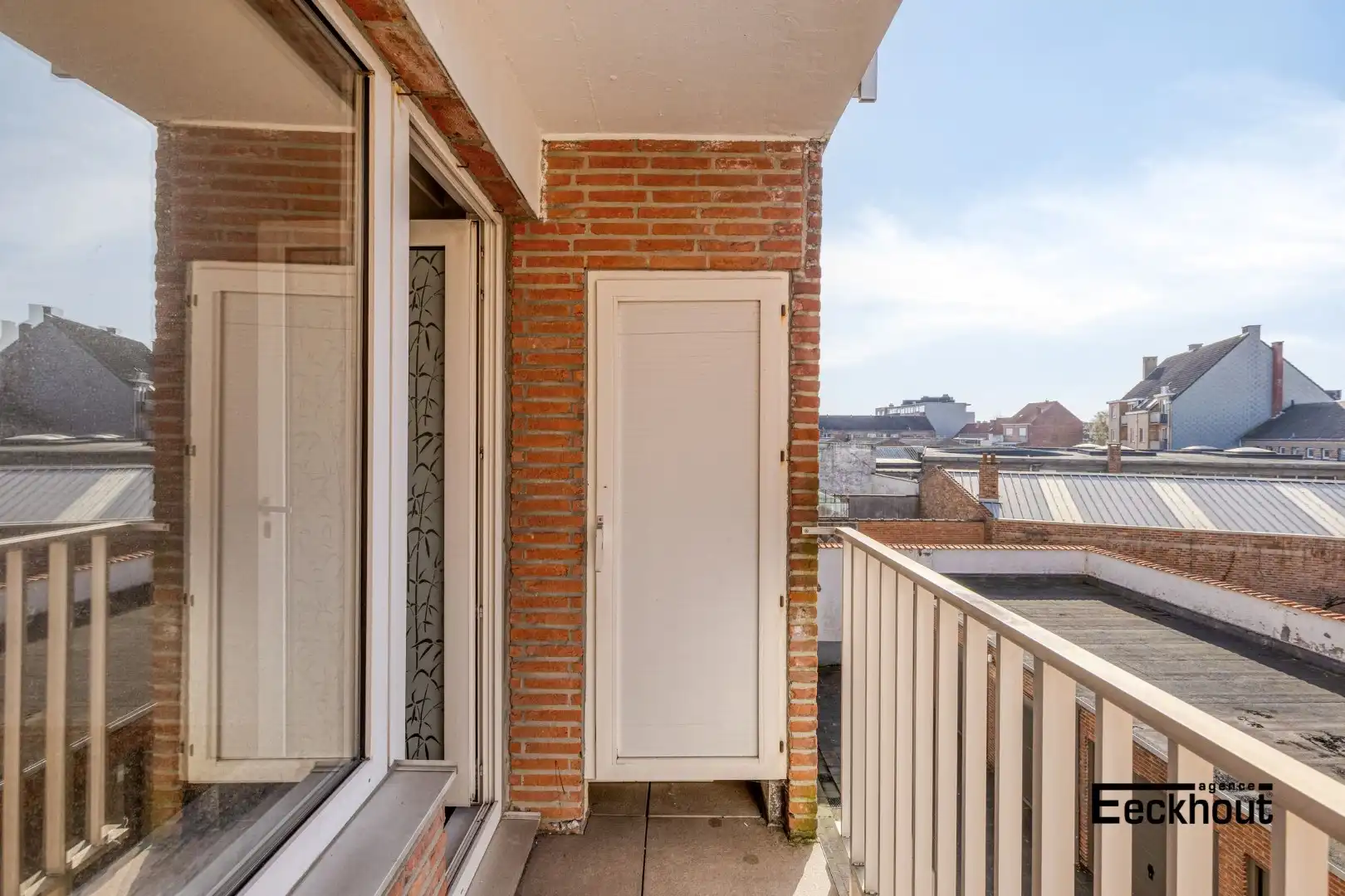 Zeer ruim appartement op gunstige ligging! foto 15