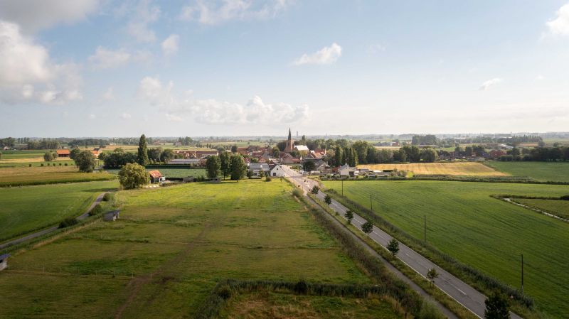 Groot-Diksmuide. Nieuwkapelle. Diverse weilanden van 2ha met instapklare stalling en voorzien van speciale afsluitingen foto 1