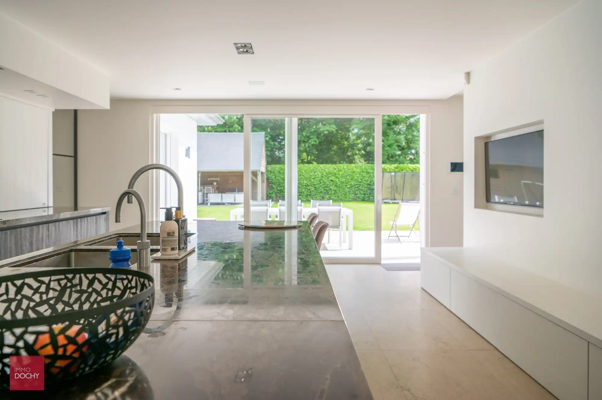 Centraal gelegen recente LUXE - VILLA met praktijkruimte in groene omgeving | Hernieuwenstraat foto 7