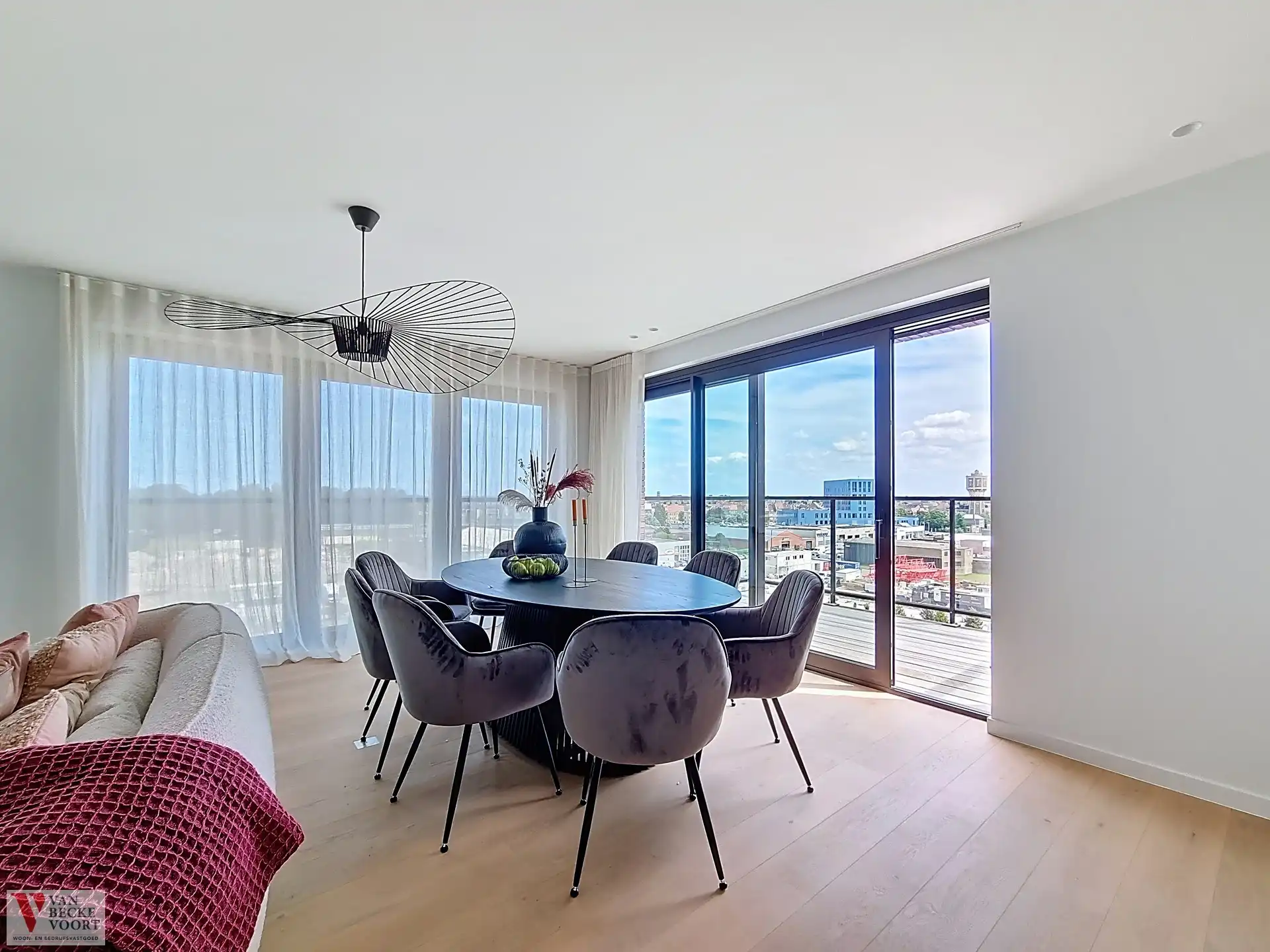 Stijlvol appartement met dakterras foto 5