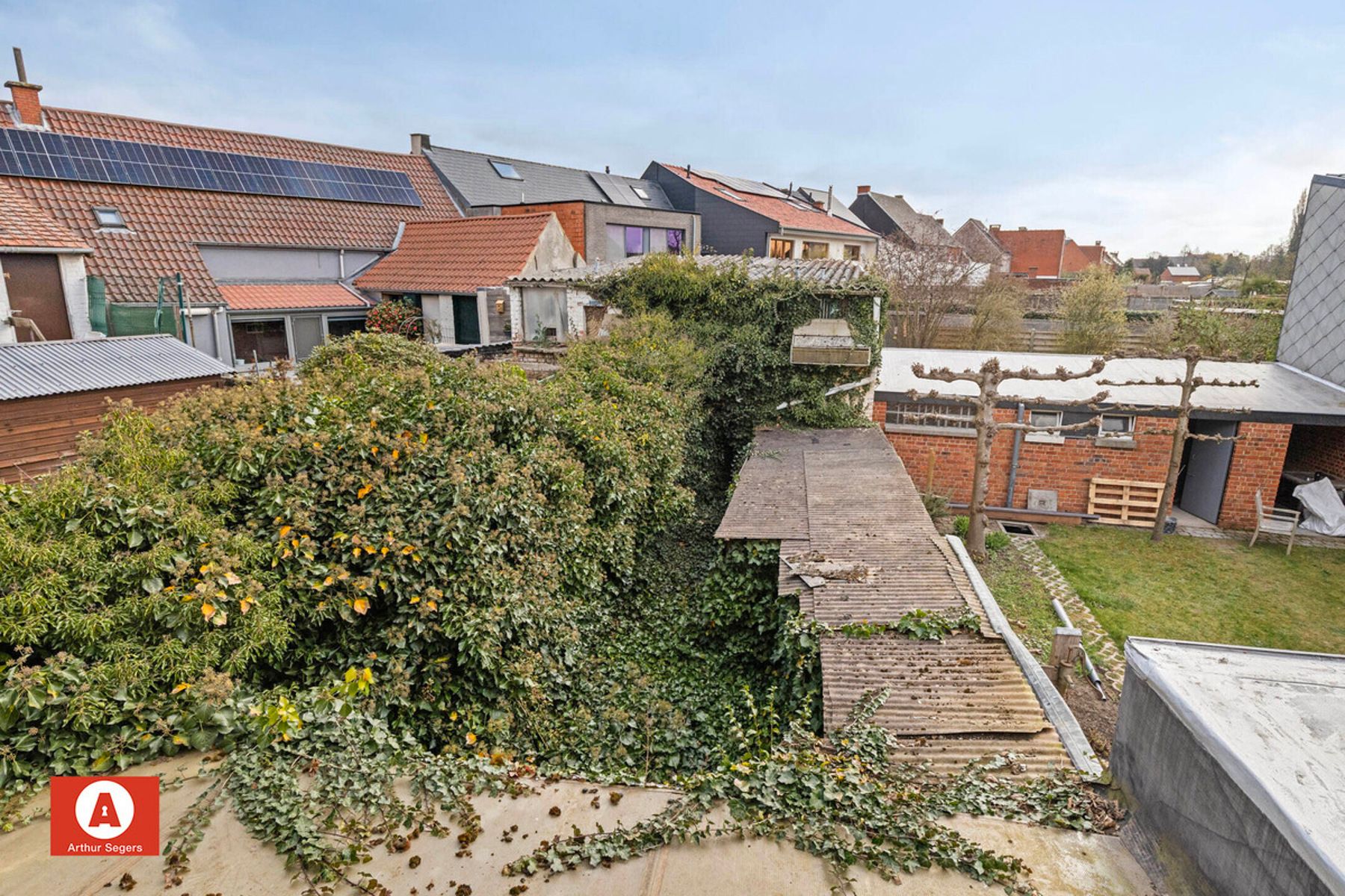 Rustig en landelijk gelegen renovatieproject in Denderbelle foto 14