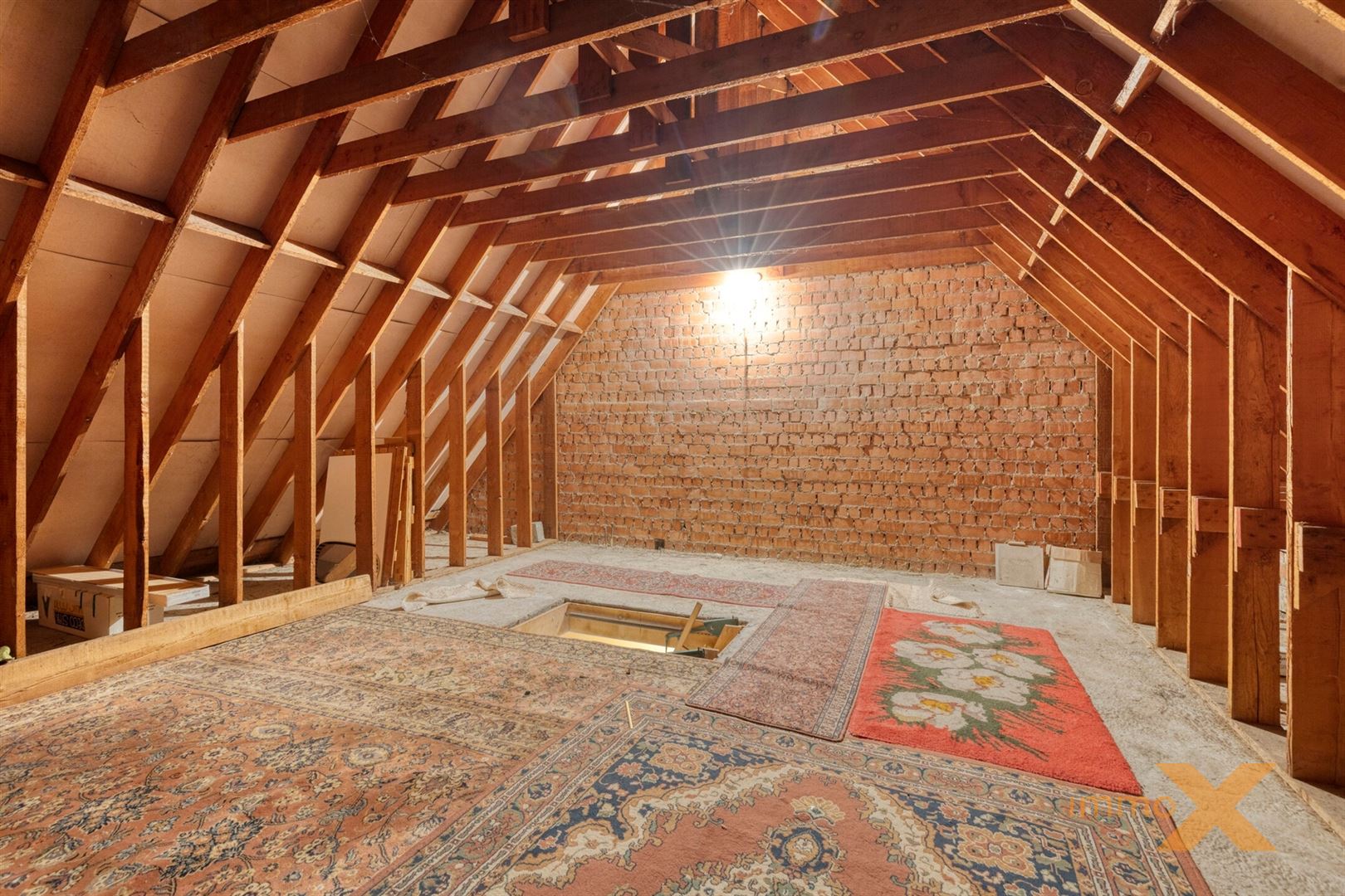 TOFFE WONING MET GARAGE EN TUIN foto 19