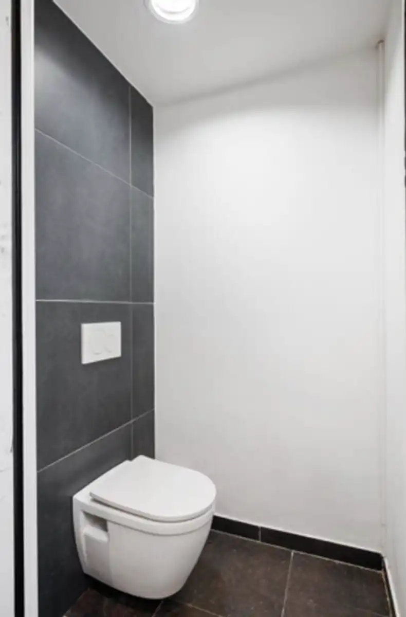 Centraal gelegen handelszaak in harte Sint-Katelijne-Waver! foto 4