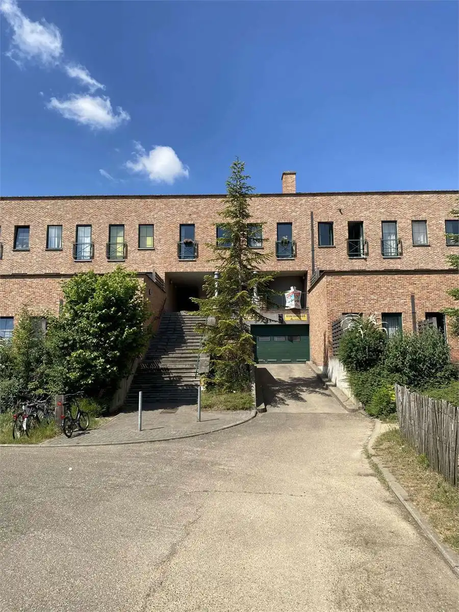 Binnen parkeerplaats te koop in centrum Leuven foto 4