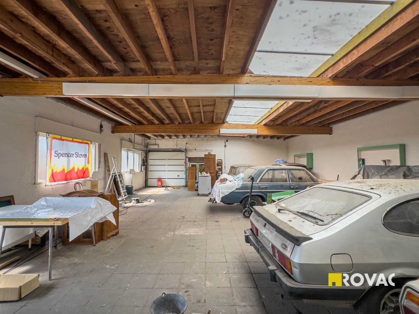 Te renoveren woning met loods en opslagplaatsen op 805 m² foto 22