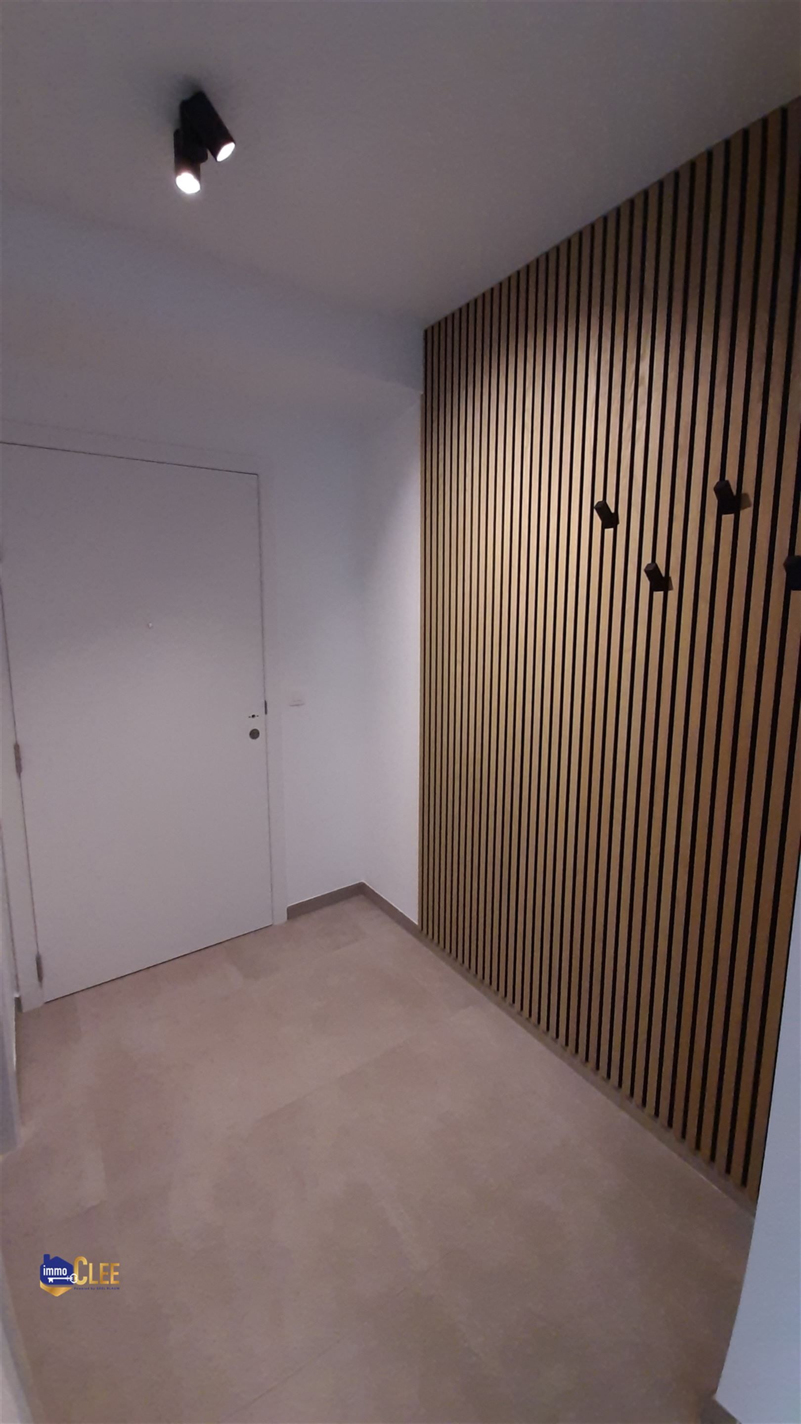 Ruim gelijkvloers appartement in Sint-Truiden foto 2