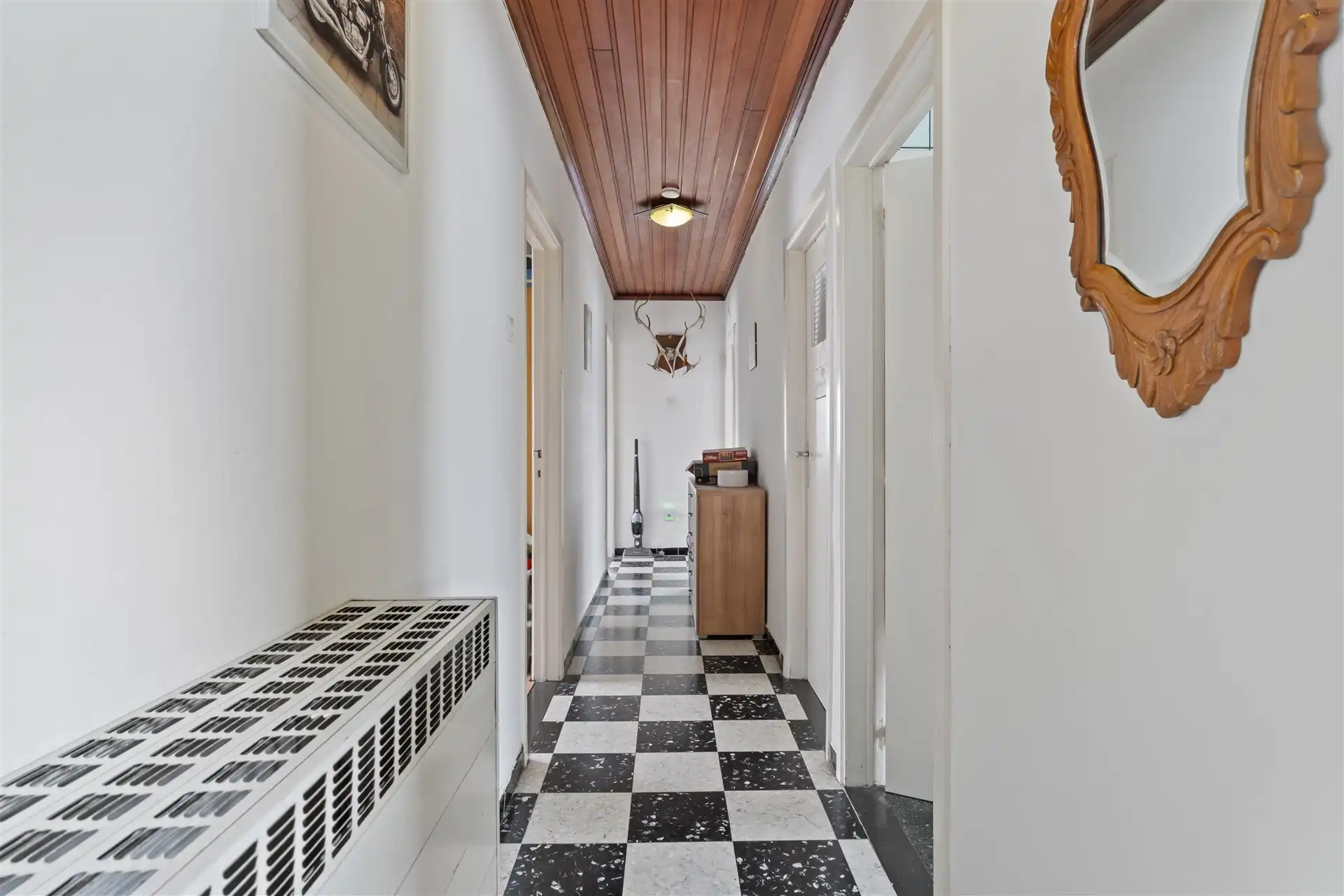 Te renoveren bungalow op een ruim stuk grond foto 16