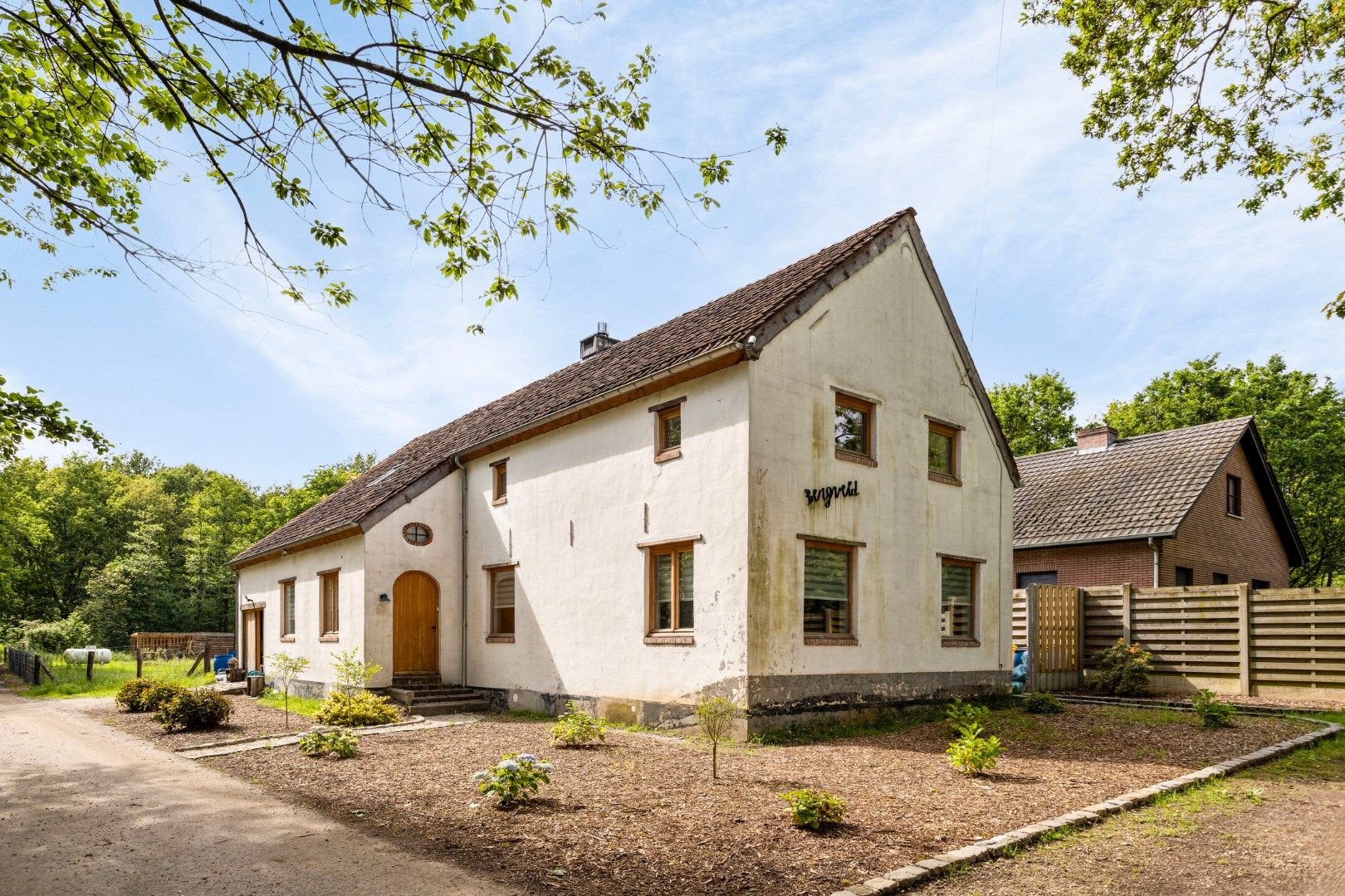 Gerenoveerde karaktervolle woning met 4 / 6 slpks op 1.990 m² in bosrijk gebied ! foto 41