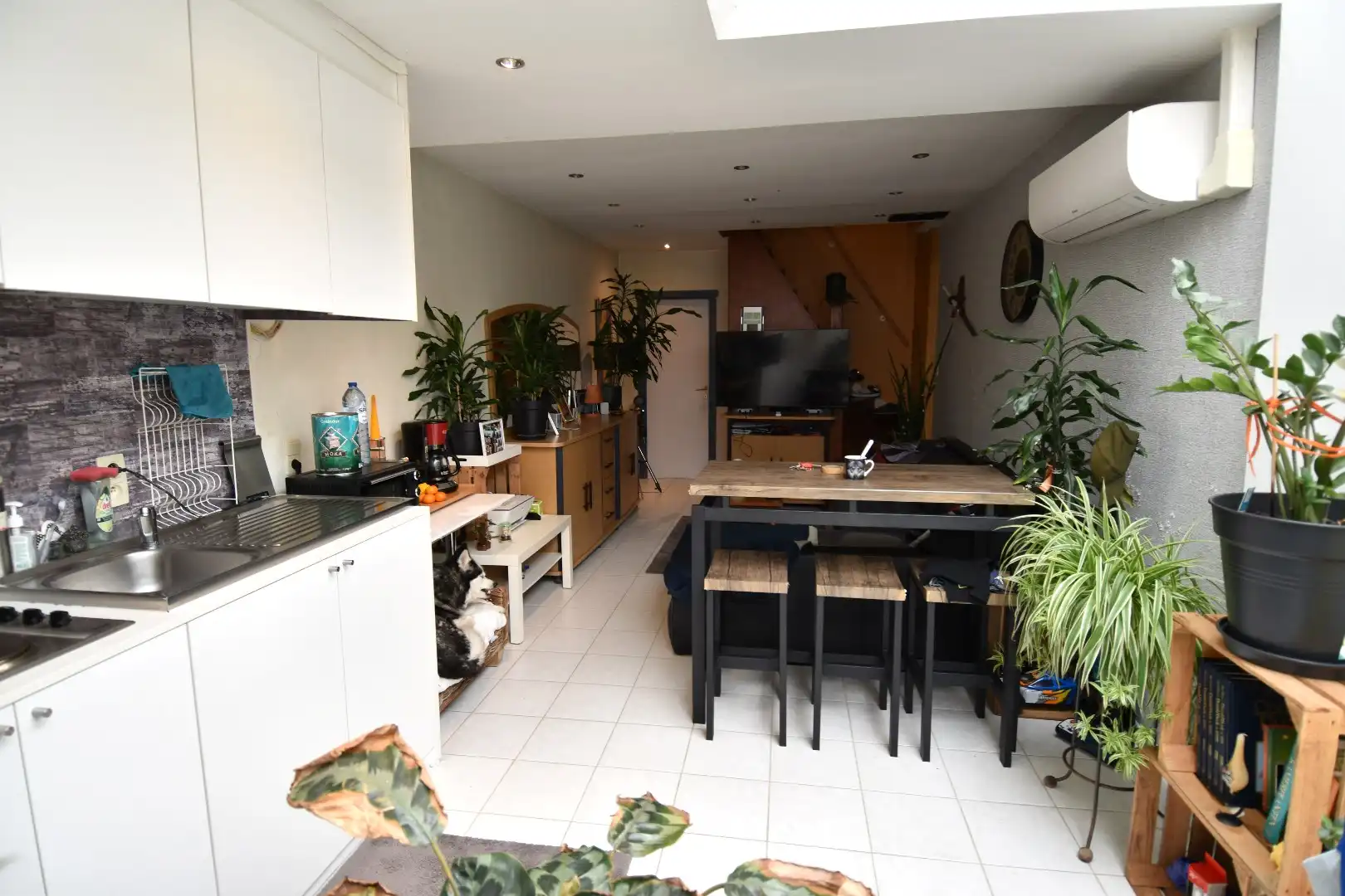Charmante stadswoning met 2 slaapkamers op toplocatie te koop in Kortrijk! foto 4