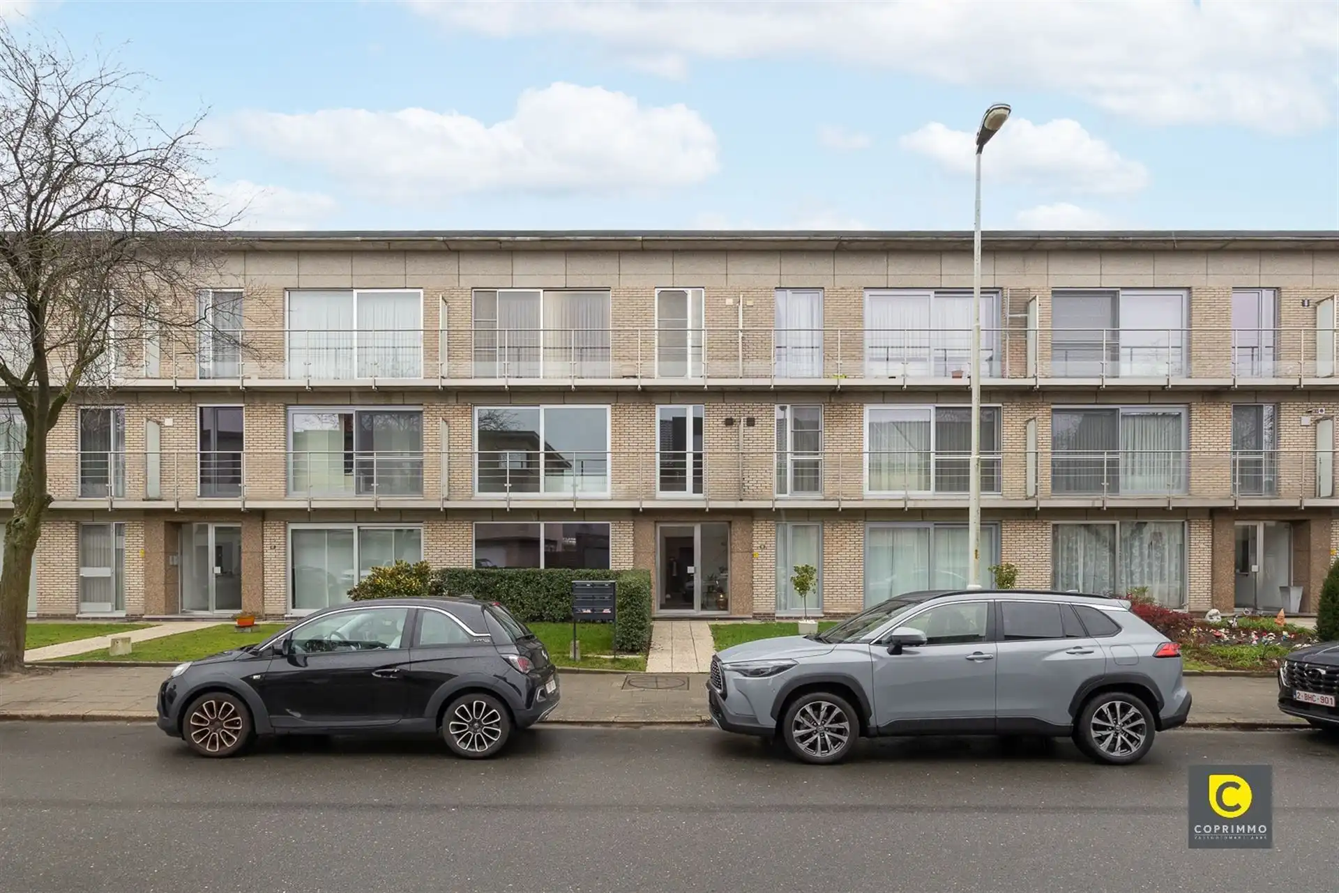 App: 2 slk, kelder en garagebox met A-label foto {{pictureIndex}}