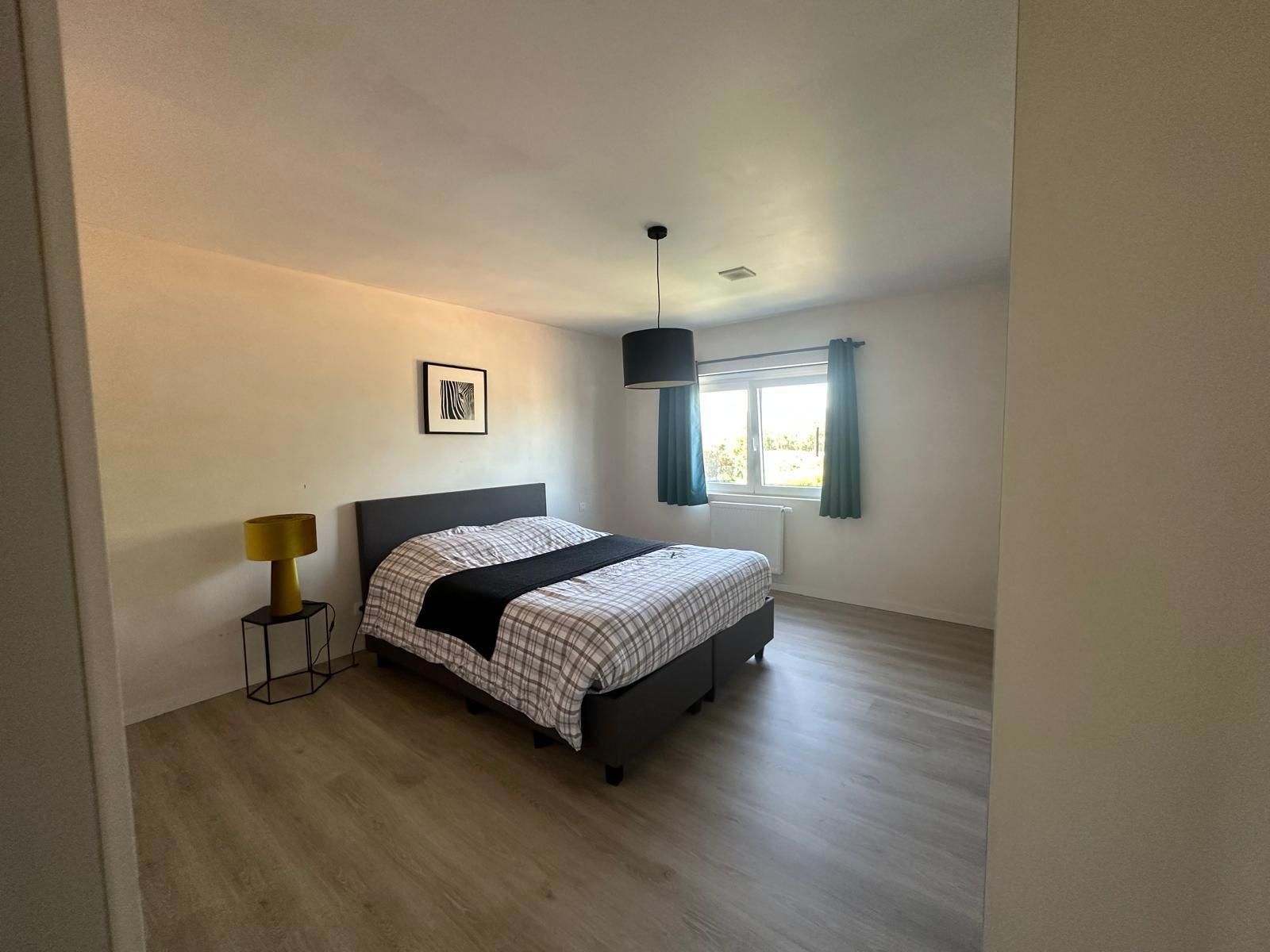 Halfopen nieuwbouwwoning te huur in Sint Lievens-Houtem foto 5