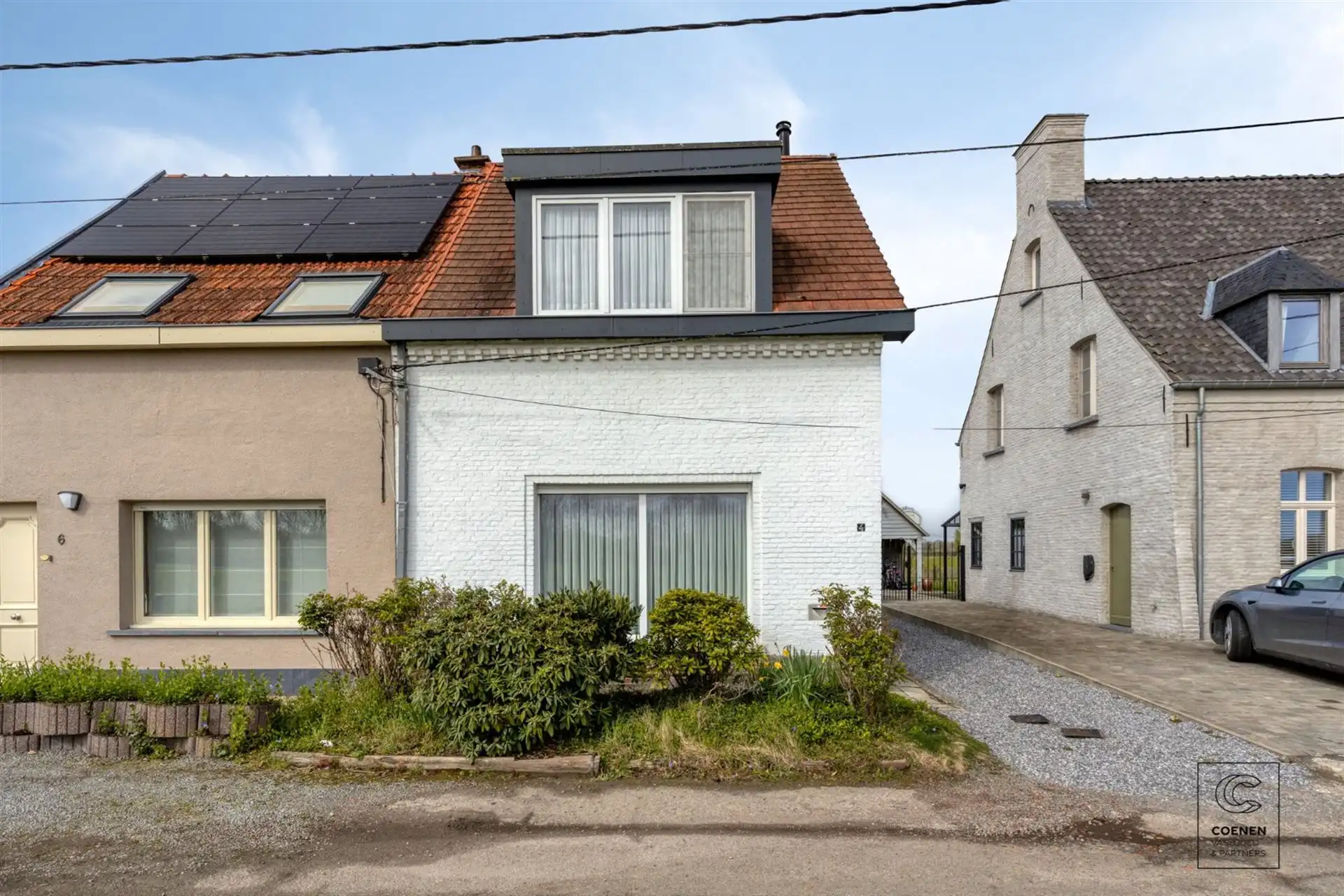 Te renoveren woning met 2 slpk op absolute toplocatie foto 2