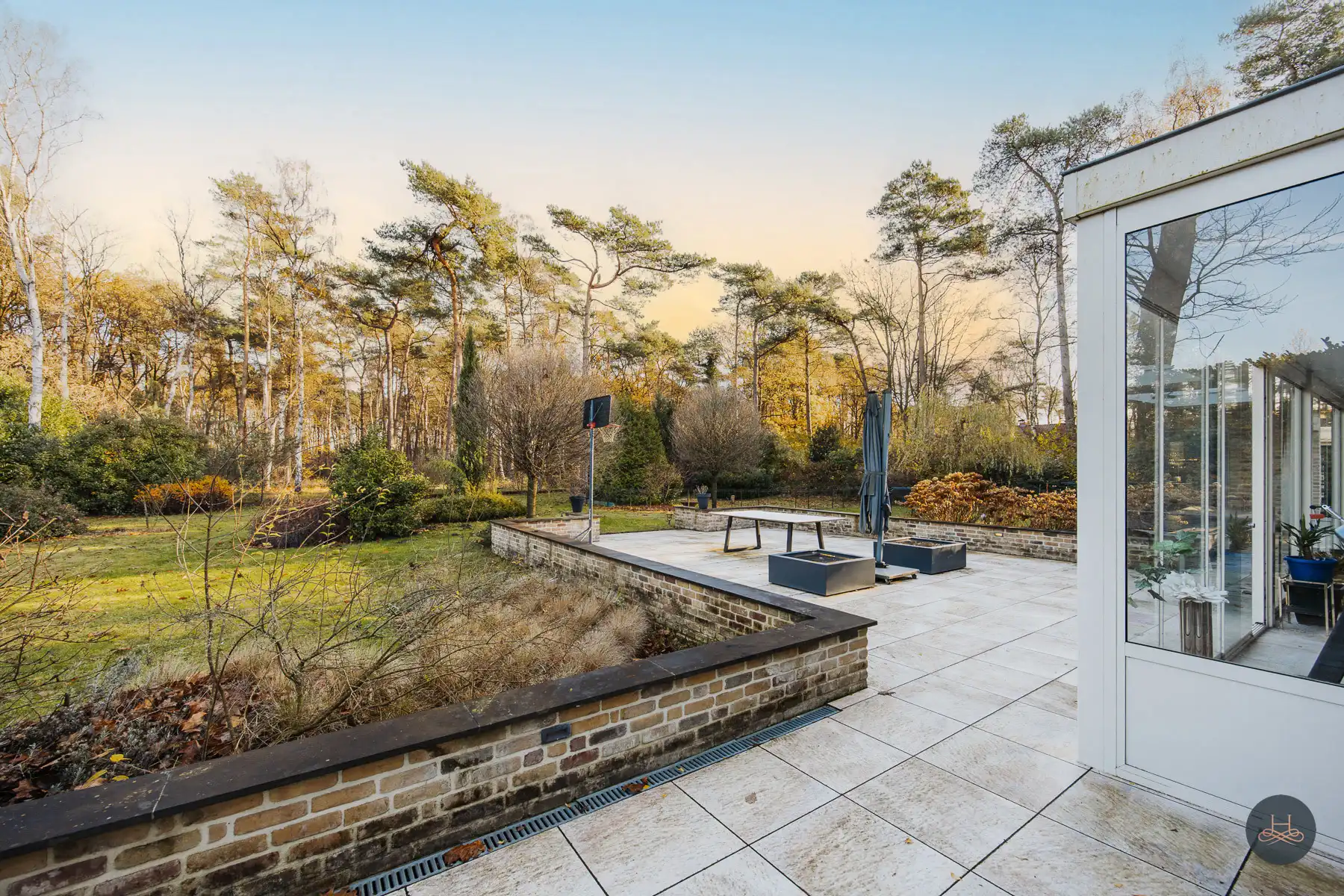 Riante villa op toplocatie in het groen met privé-bos foto 29