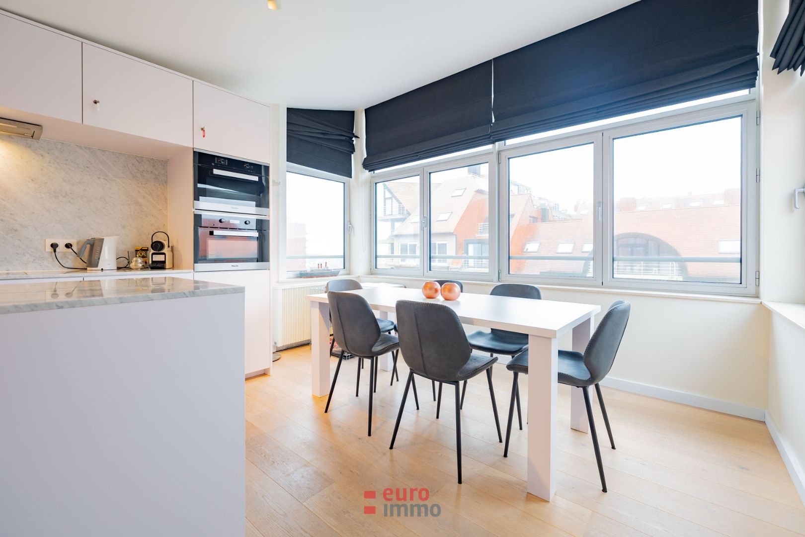 Subliem appartement met 2 slaapkamers te Nieuwpoort-bad! foto 7