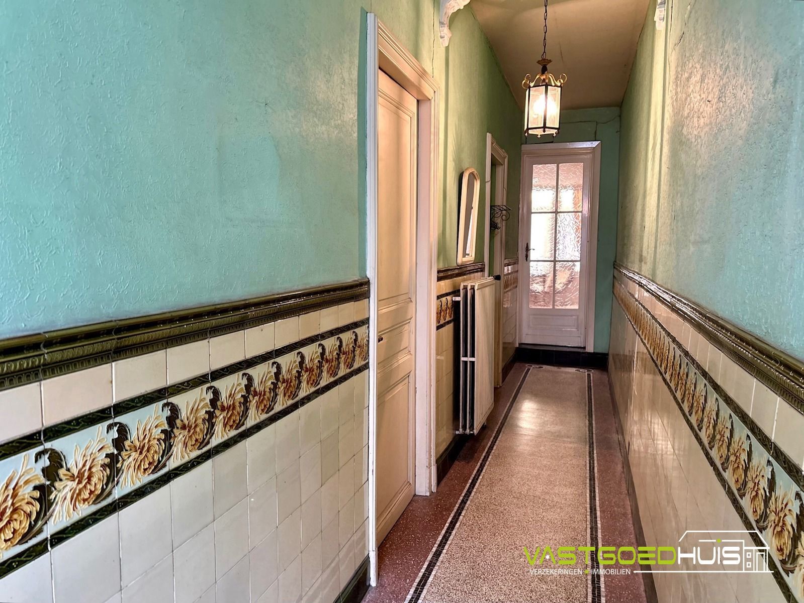 Karaktervolle, gesloten bebouwing met tuin en garage! foto 4