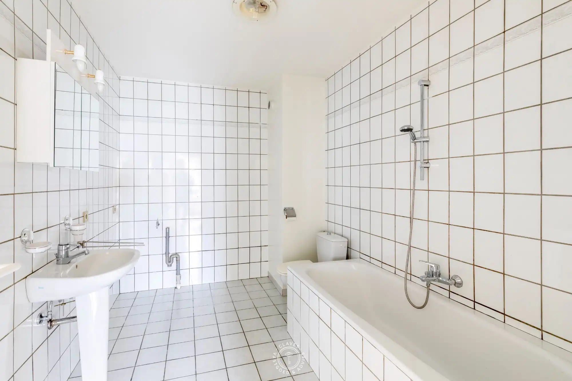 Instapklaar gelijkvloers appartement met 2 slaapkamers en garagebox foto 8