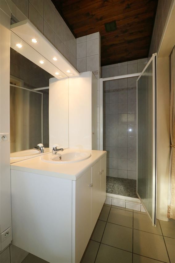 Gvl appartement met 1 ruime slpk. en autostaanplaats, dicht bij centrum Rillaar foto 8