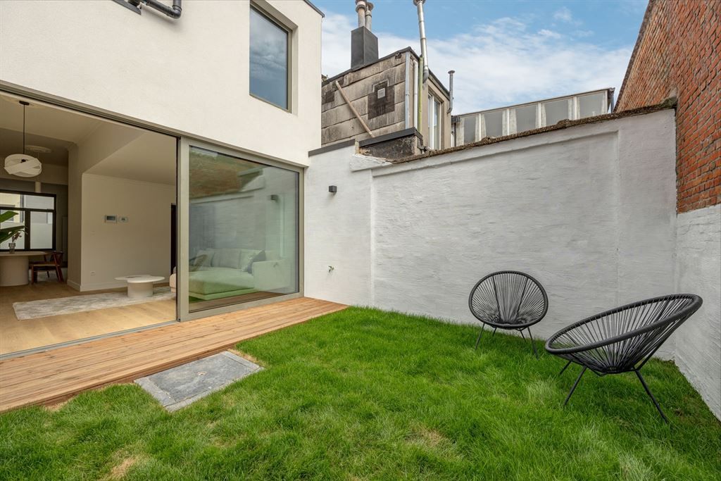 Gerenoveerd herenhuis met tuin foto 2