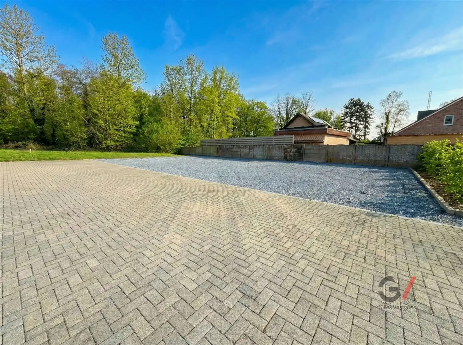 Gerenoveerde magazijnruimte met buitenruimte foto 6