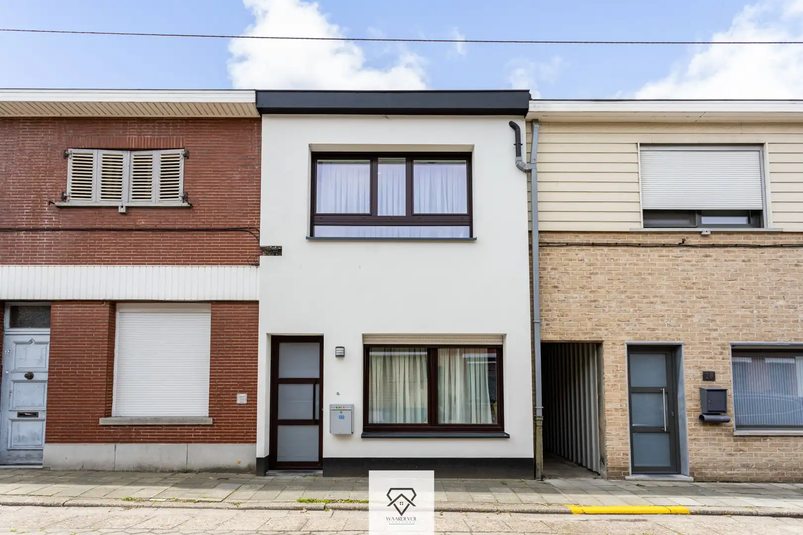 Mooie woning met EPC B, tuin en 3 slaapkamers in Wetteren foto {{pictureIndex}}