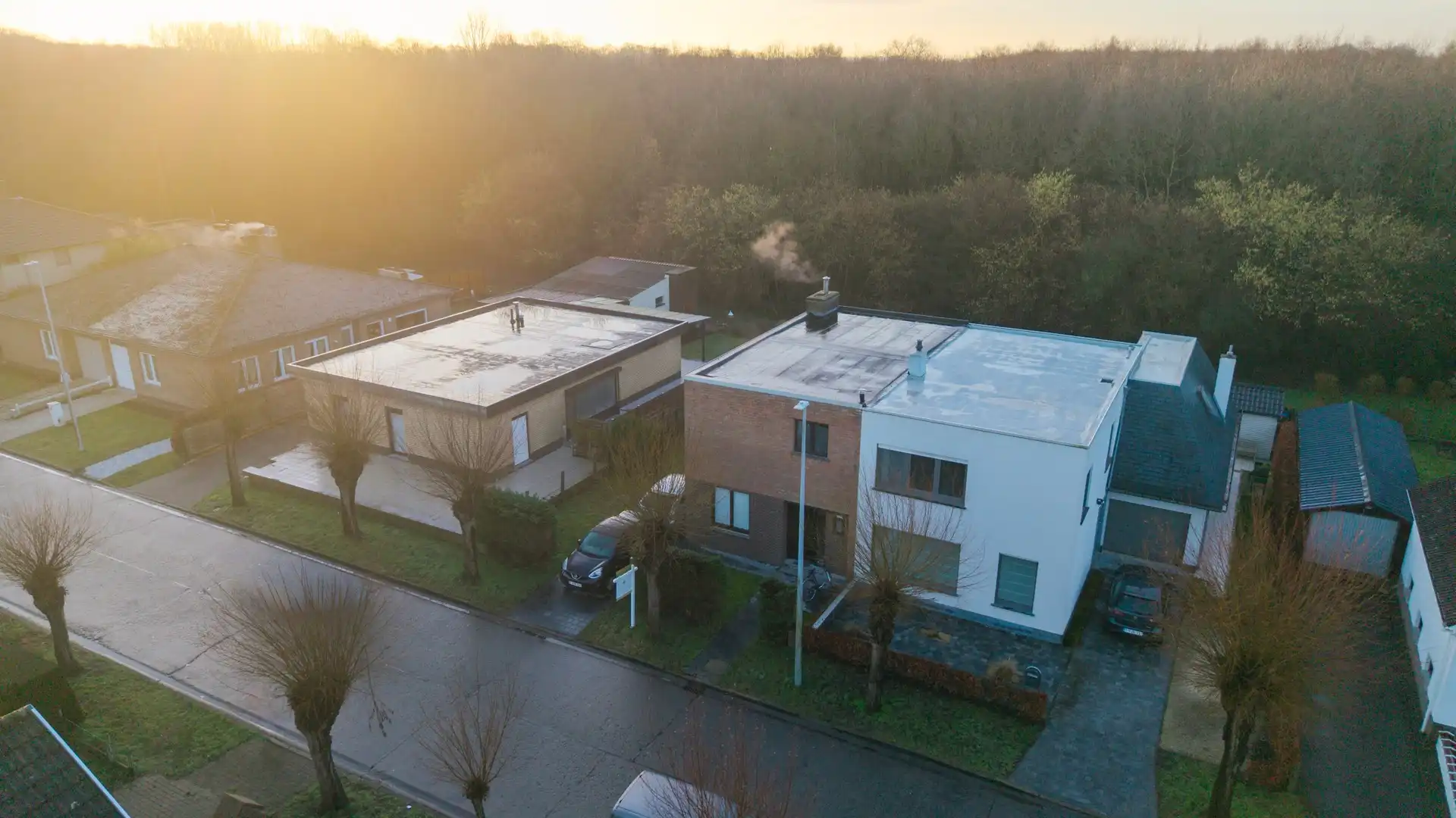 Woning met 5 slaapkamers op topligging in Assebroek, grenzend aan natuurgebied foto 2