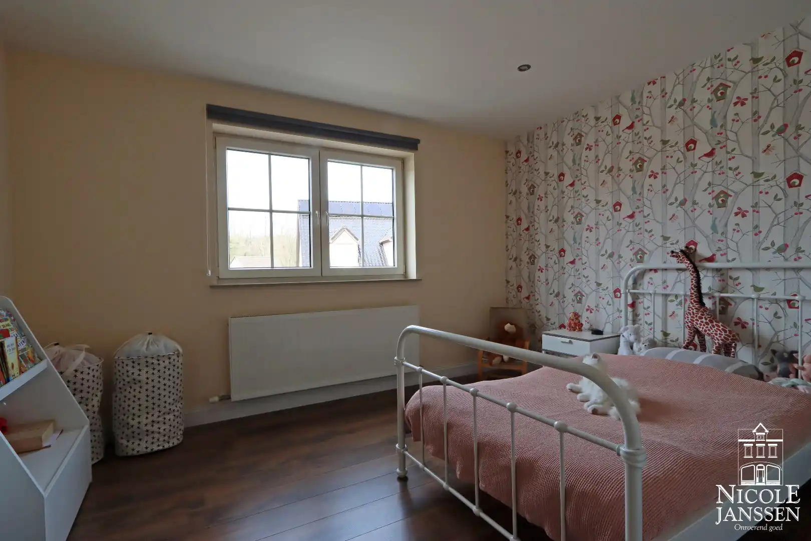 Instapklare halfvrijstaande gezinswoning met diepe tuin en ruime carport foto 15