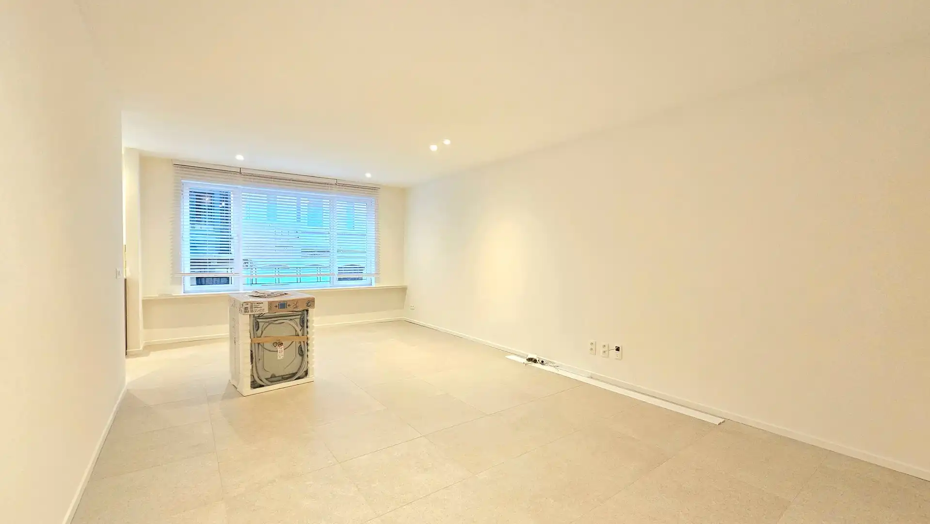 Totaal vernieuwd appartement met alle voorzieningen foto 3