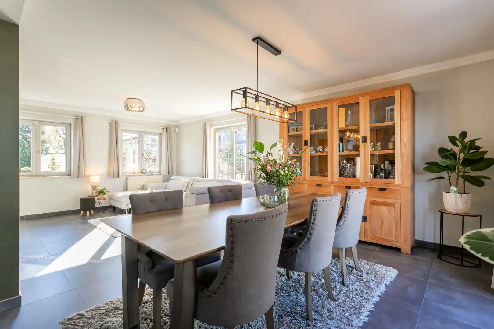 Vrijstaande woning met 4 slpks, zuidgerichte tuin en garage foto 10