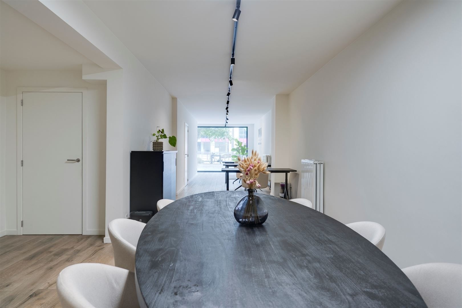 Ruimte voor kantoor/vrije beroepen/dienstverlening op het bruisende Eilandje foto 5