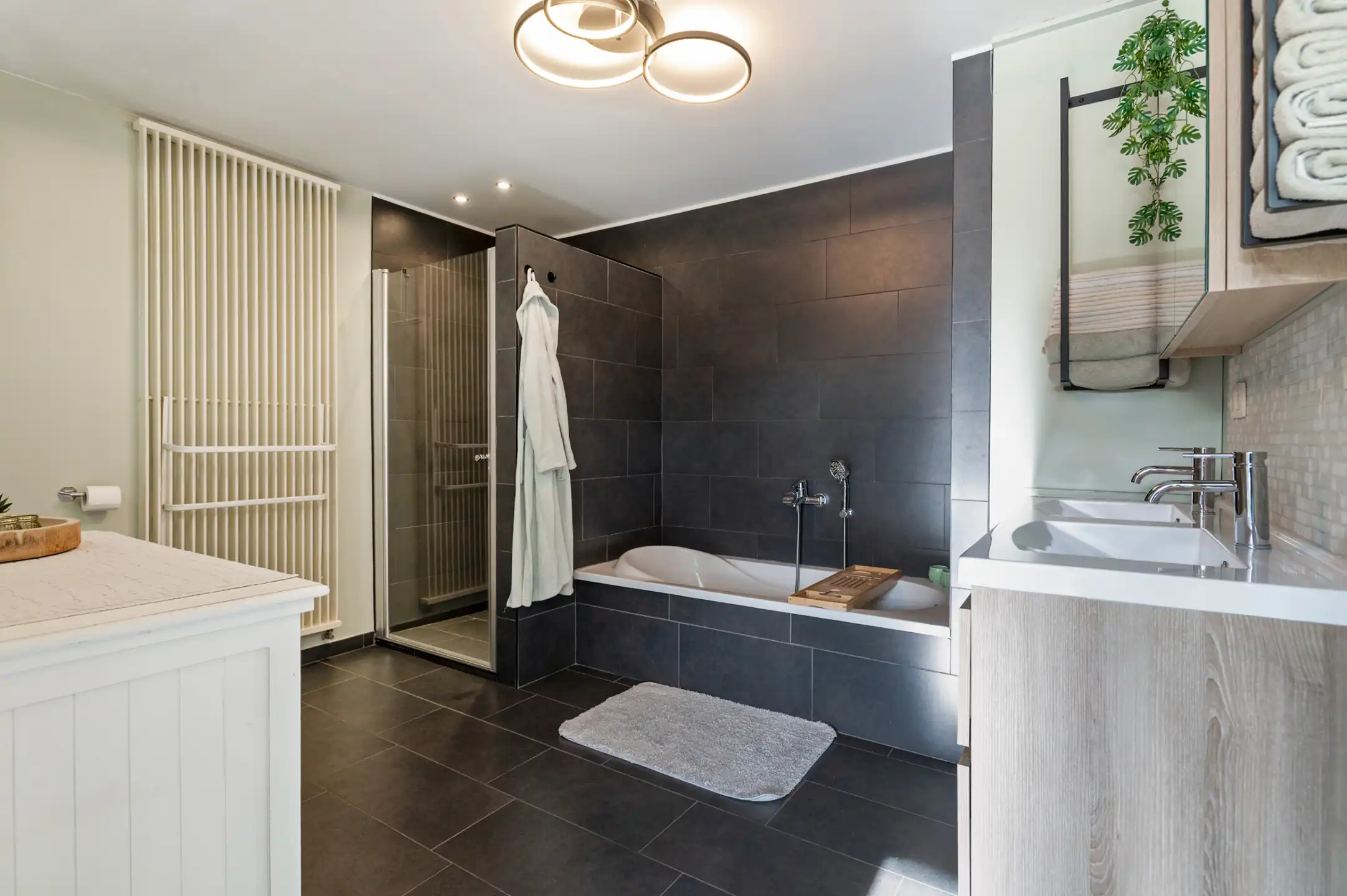 Instapklare en lichte woning op gunstige ligging op 430 m² foto 20