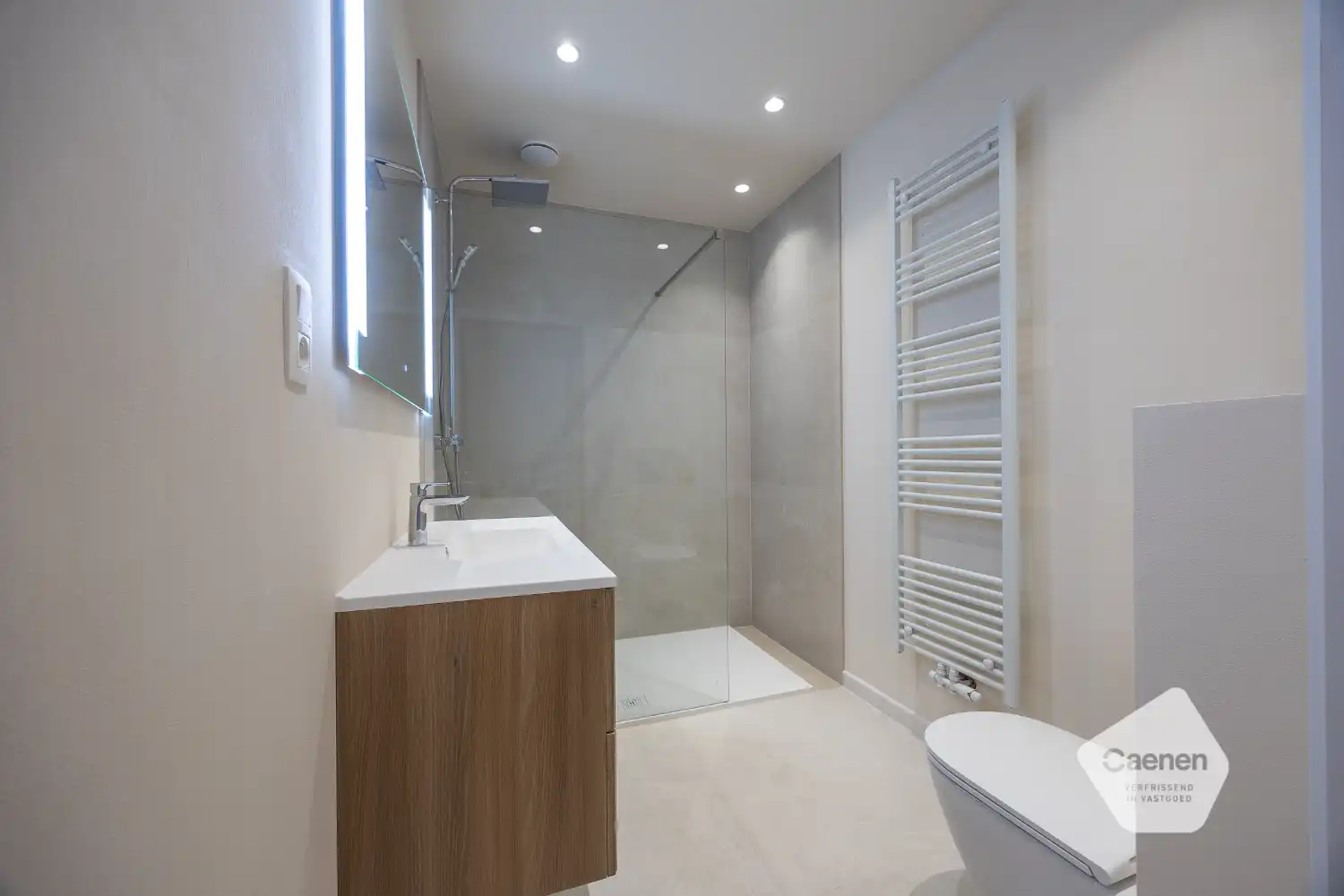 Gerenoveerd appartement te Mariakerke foto 10