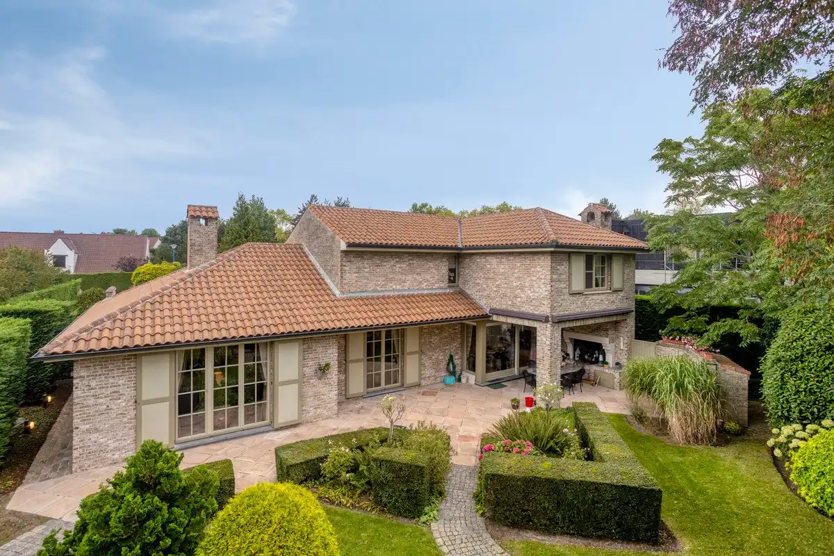 Exclusieve Spaanse villa welgelegen nabij de duinen en de zee. foto 23