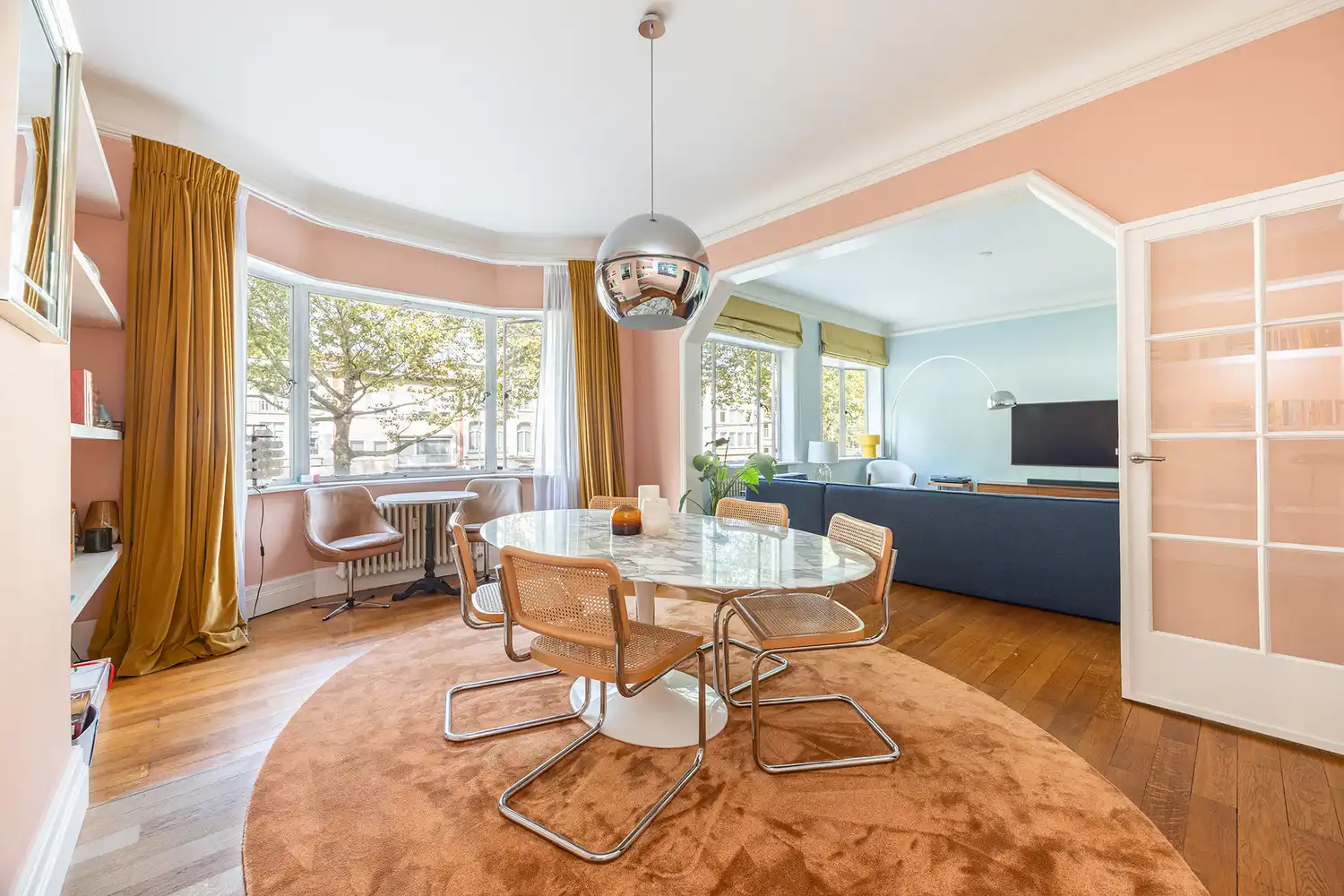 Uitzonderlijk gerenoveerd art-decoappartement van 212 m² met terras aan de Jan van Rijswijcklaan foto 7