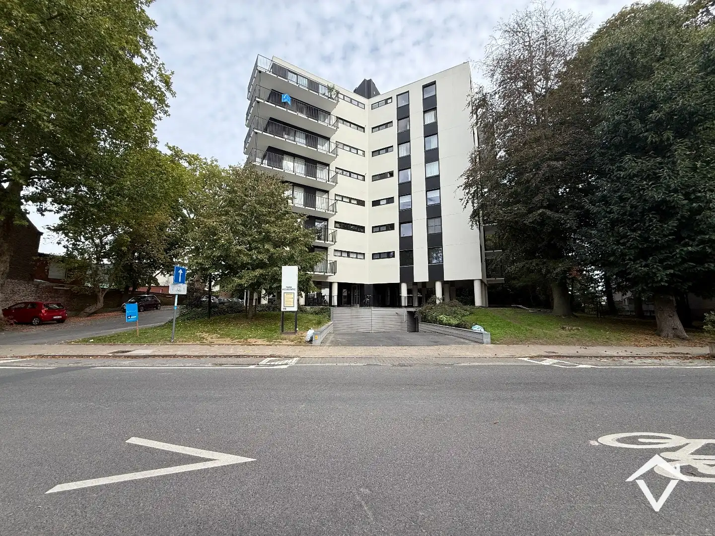 Ruim appartement met 3 slaapkamers, garage en terras te Roeselare foto 21