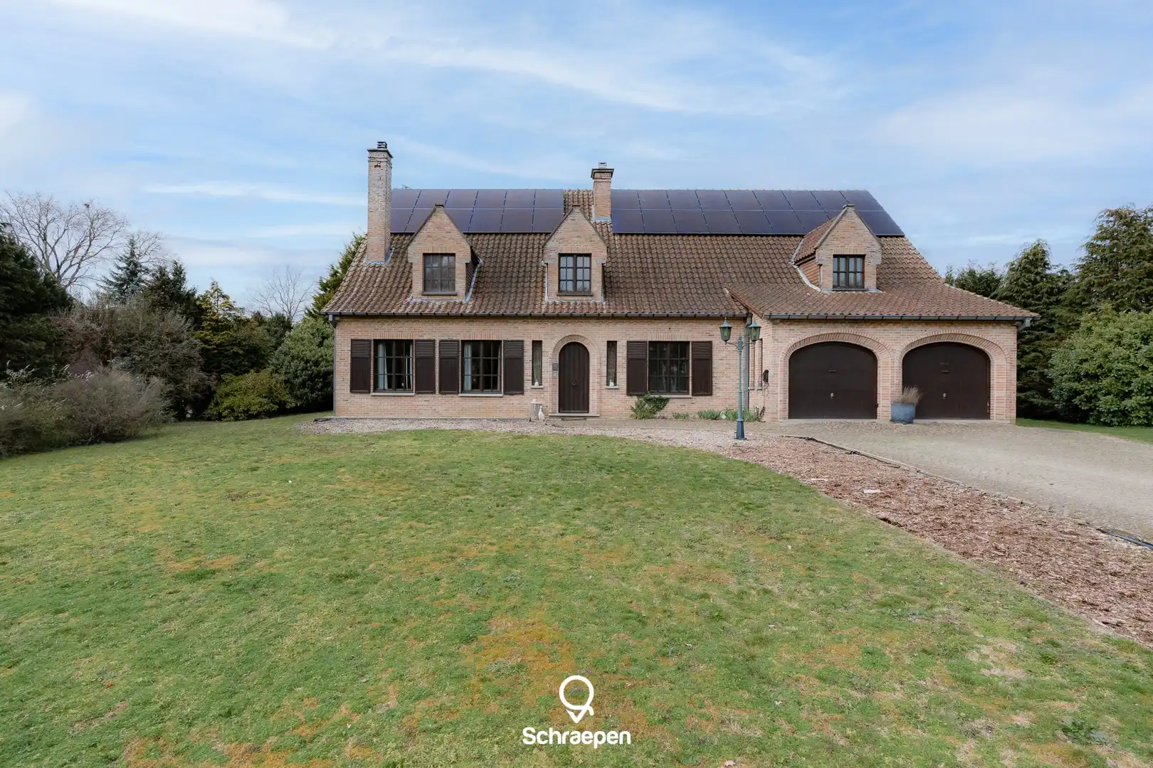 Unieke villa (387 m²) op breed perceel van maar liefst 44,5 are nabij natuurgebied 'De Teut'! foto {{pictureIndex}}