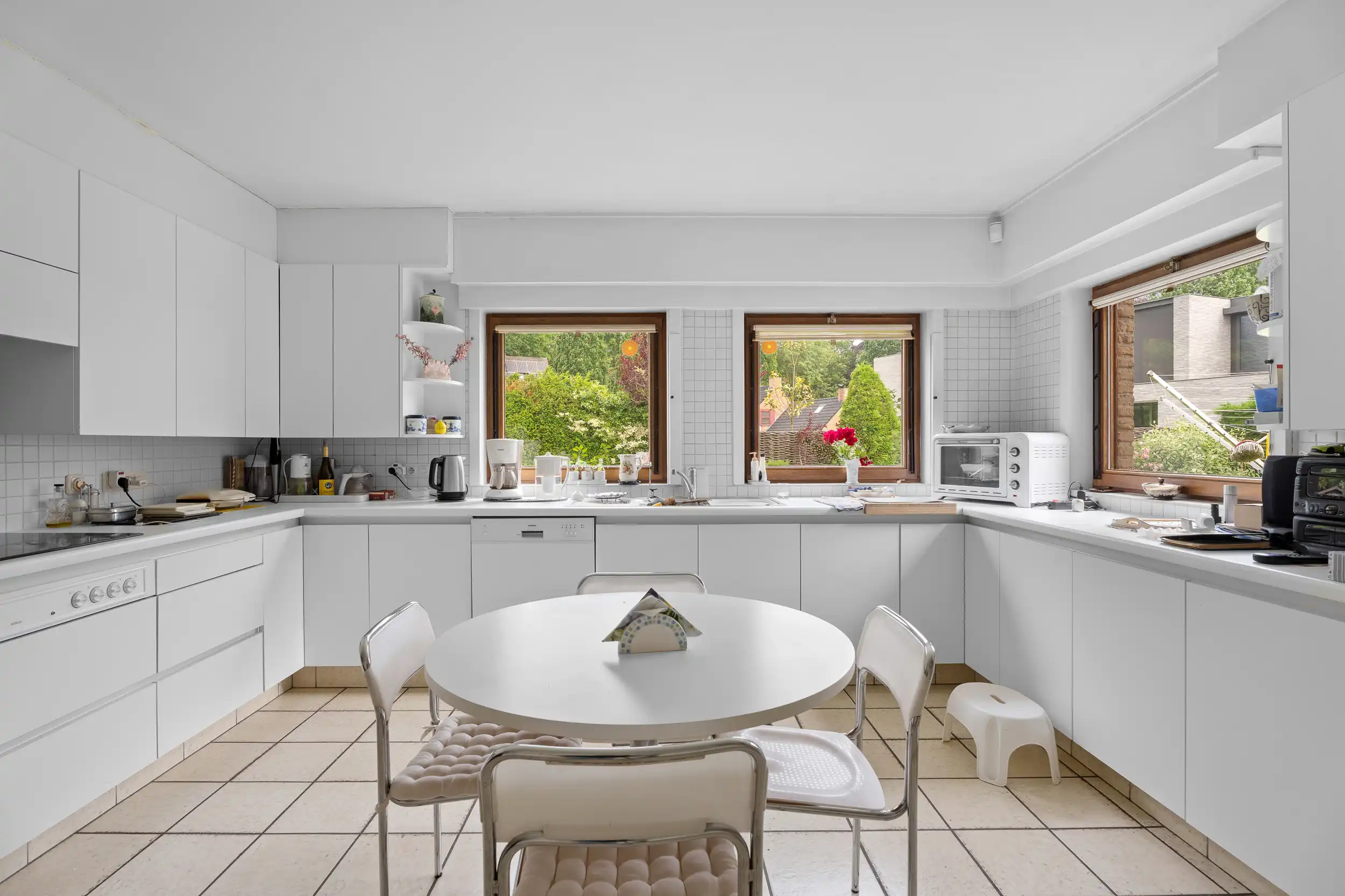Karaktervolle alleenstaande woning met 4 slaapkamers foto 7