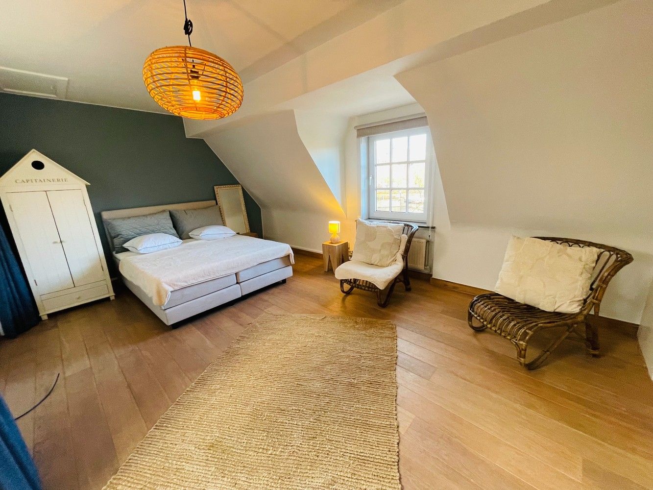 Brugge centrum, met zicht op Potterierei, Tot in de puntjes verzorgd energiezuinig woonhuis , 1 slaapkamer. foto 4