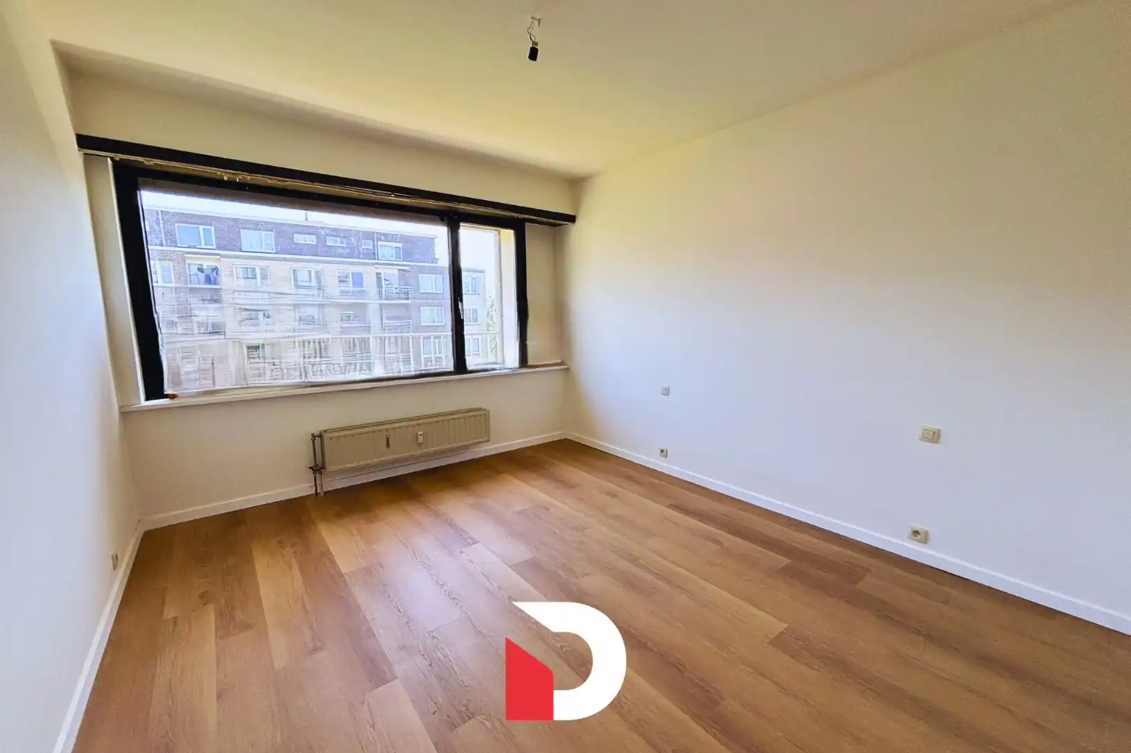 Ruim en lichtrijk appartement met 3 slaapkamers, recent opgefrist en instapklaar foto 7